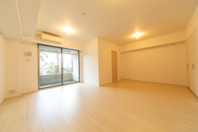 ※写真は同タイプ住戸です。(居間)