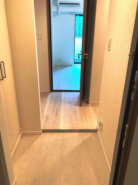 ※写真は同タイプ住戸です。(玄関)