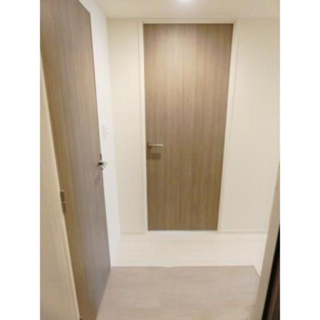 ※写真は同タイプ住戸です。(玄関)