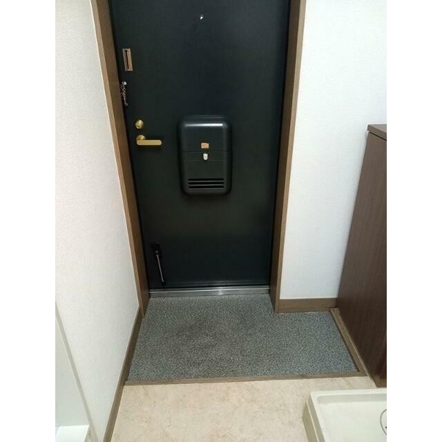 (玄関)