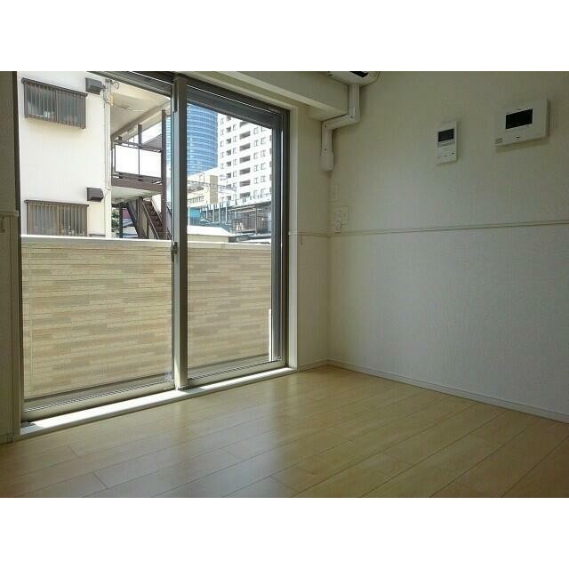 (居間)