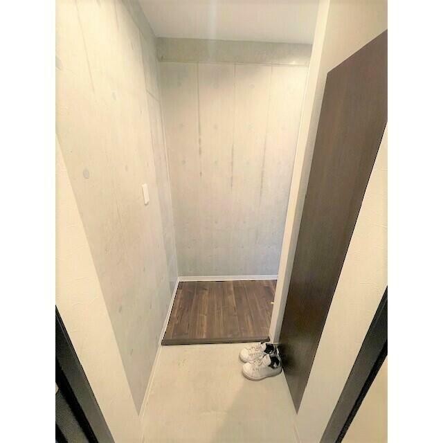 ※写真は同タイプ別部屋(玄関)