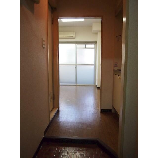 (玄関)