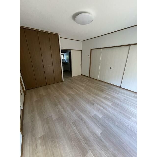 (居間)