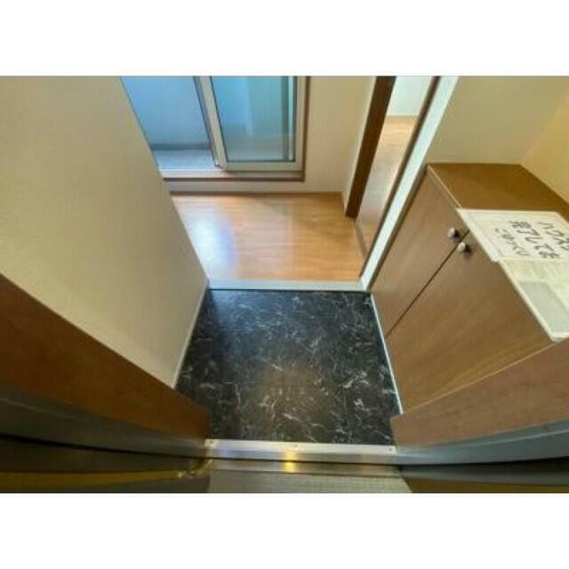 (玄関)