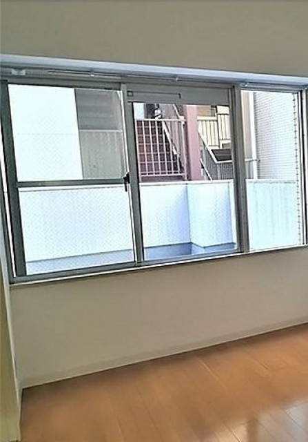 (居間)