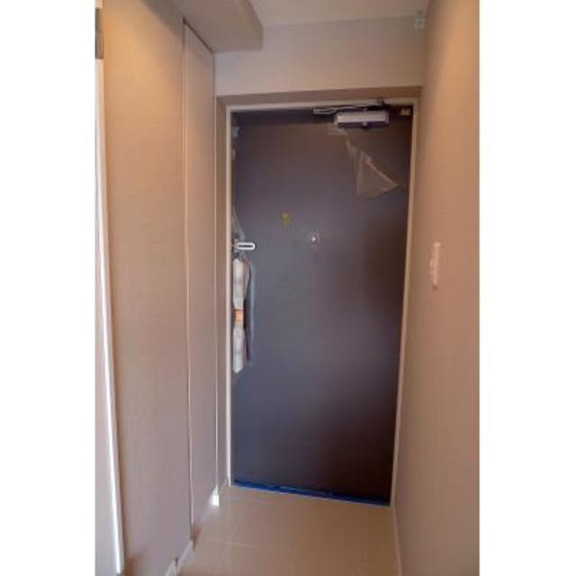 ※写真は同タイプ住戸です。(玄関)