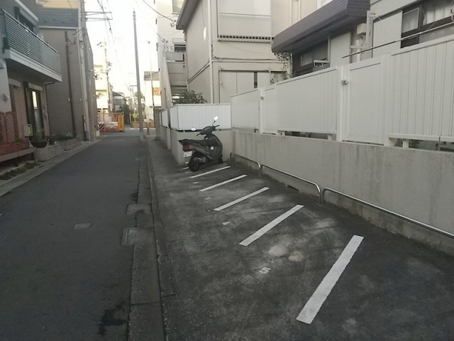 (玄関)