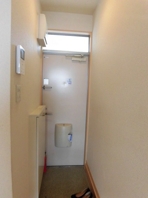 (玄関)