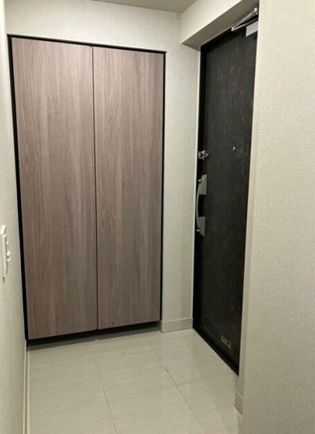 ※同仕様写真含む(玄関)