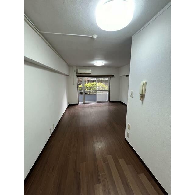 (居間)