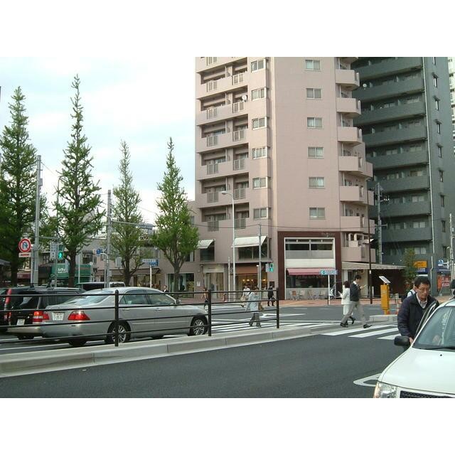 プラチナ通り交差点まで（595m）(周辺)