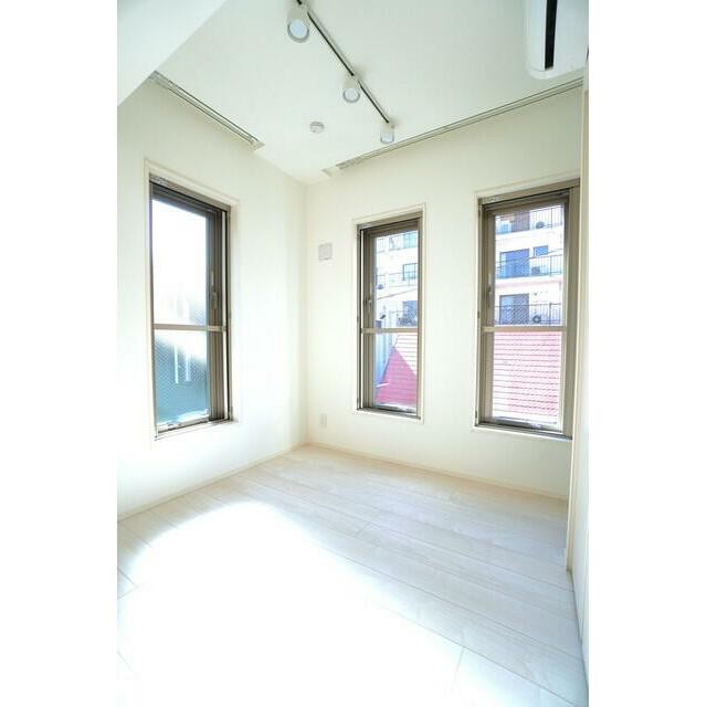 ※写真は同タイプ住戸です。(居間)