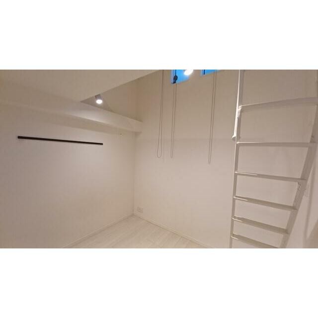 (居間)
