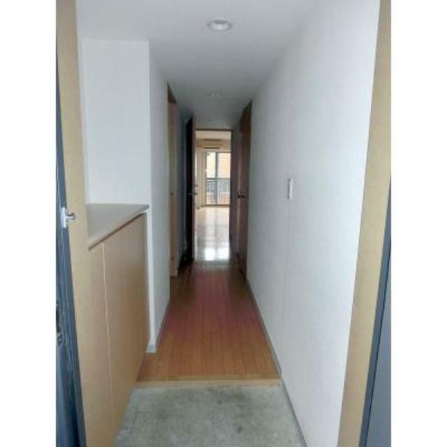 ※写真は同タイプ住戸です。(玄関)
