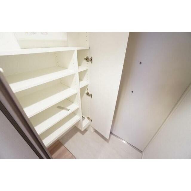 (玄関)