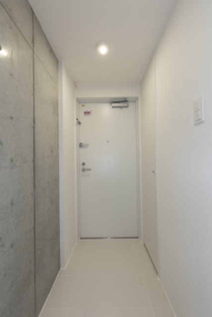 ※写真は同タイプ住戸です。(玄関)