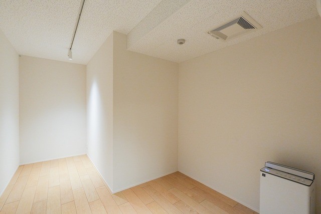 (居間)