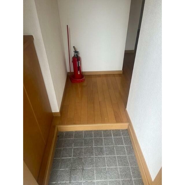 (玄関)
