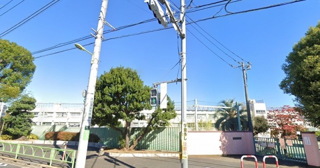 世田谷区立東玉川小学校（石川台）（1355m）(周辺)