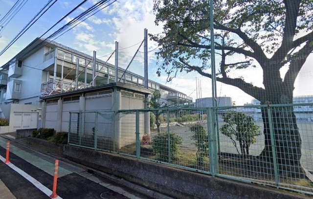 目黒区立緑ヶ丘小学校（自由が丘）（705m）(周辺)