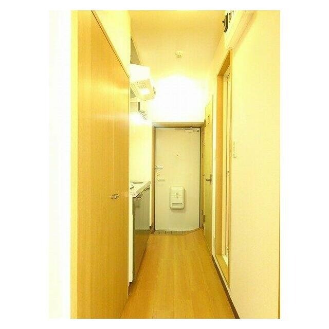 ※同仕様写真含む(玄関)