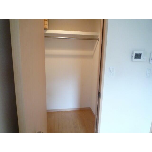 同タイプの別の参考写真となります。(内装)