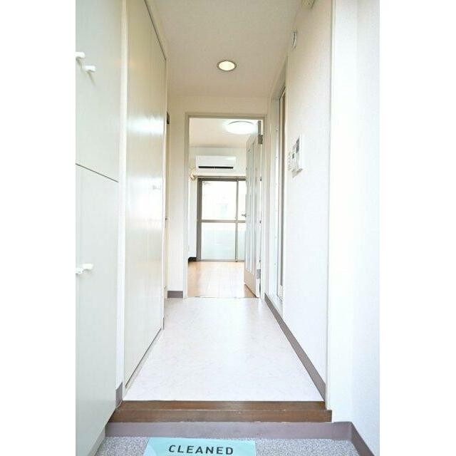 (玄関)