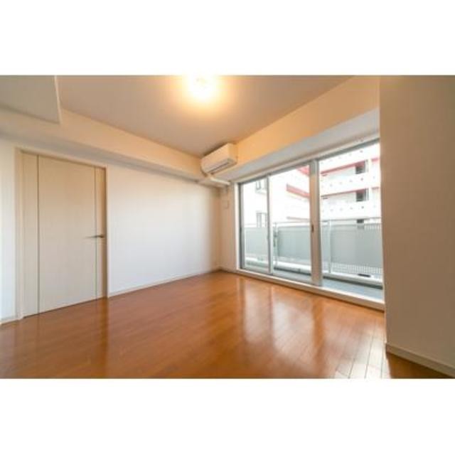 ※写真は同タイプ住戸です。(居間)