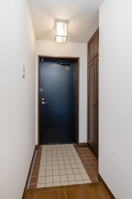 ※写真は同タイプ住戸です。(玄関)