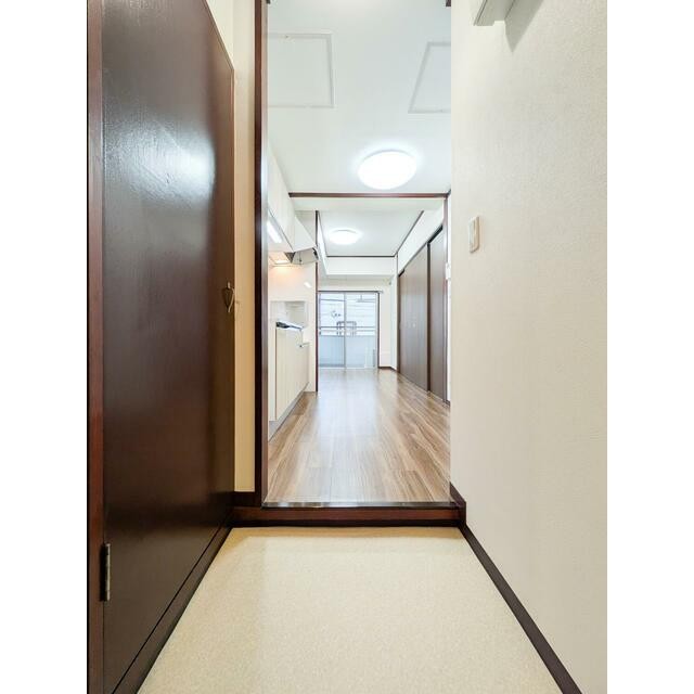 (玄関)