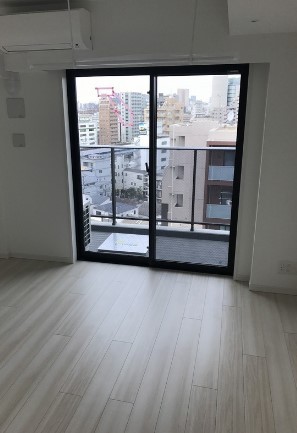 (居間)