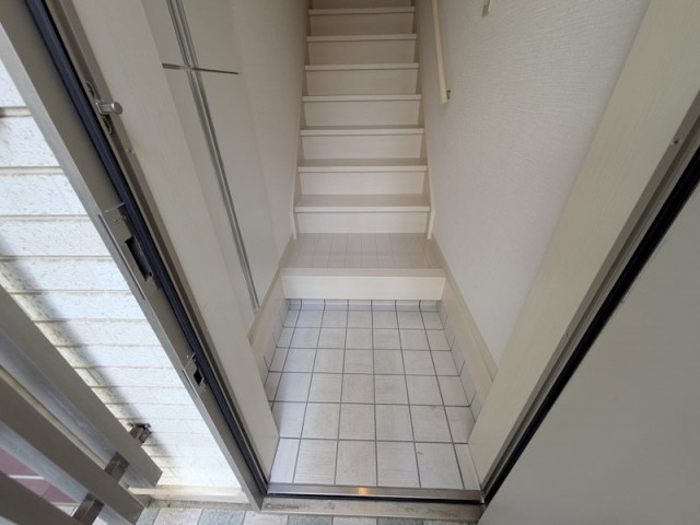 (玄関)