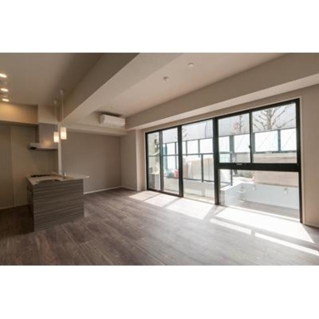 ※写真は同タイプ住戸です。(居間)