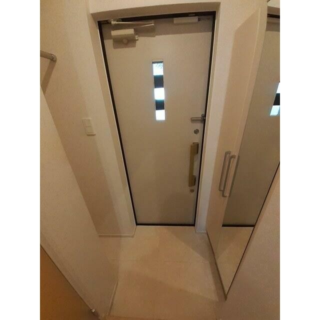 (玄関)