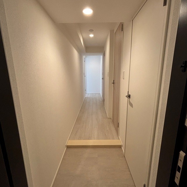 ※写真は同タイプ住戸です。(玄関)