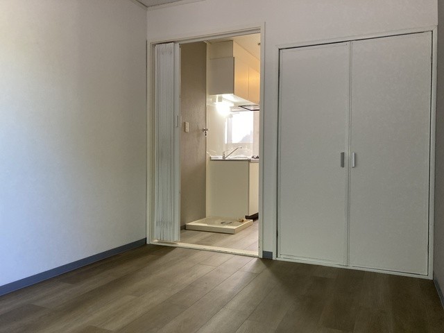 (居間)
