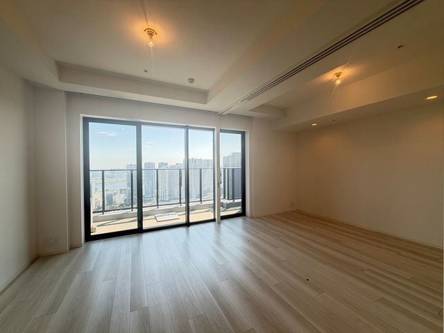 ※写真は同タイプ住戸です。(居間)
