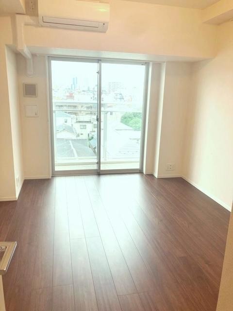 ※写真は同タイプ住戸です。(居間)