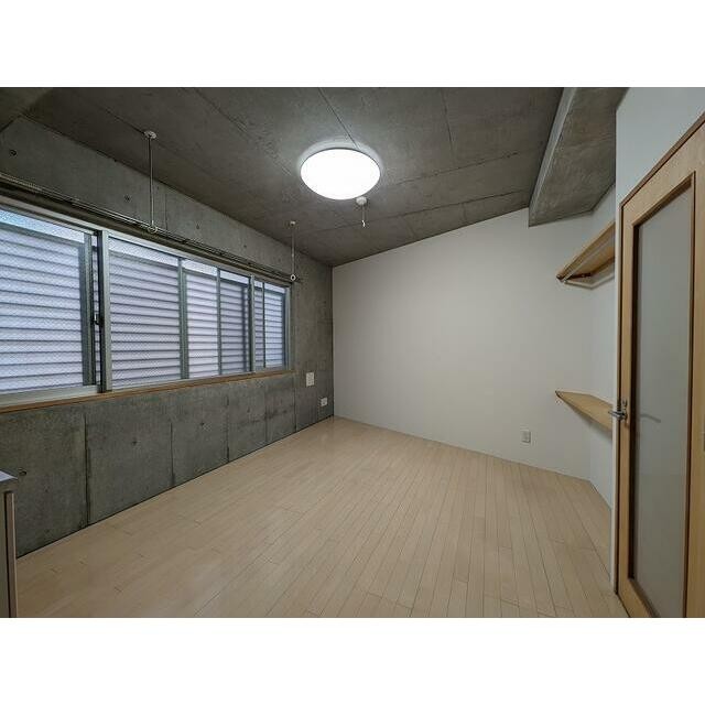 (居間)