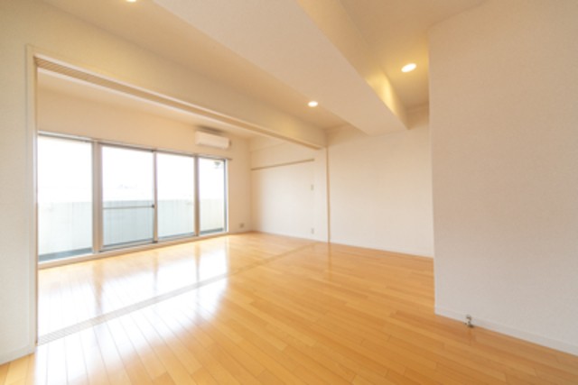 ※写真は同タイプ住戸です。(居間)