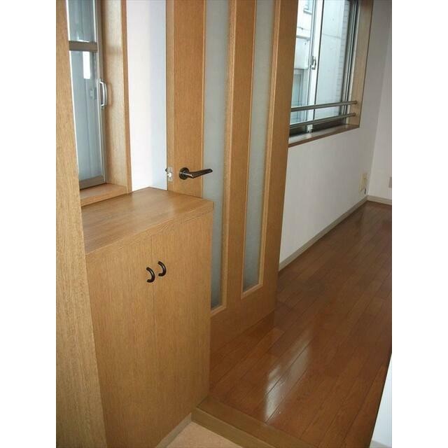 (玄関)