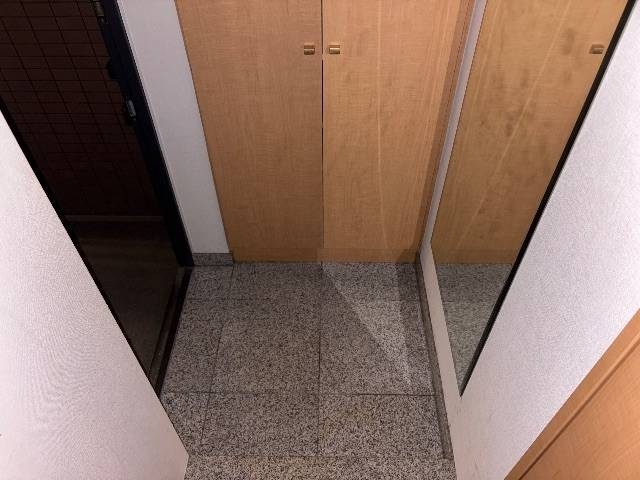 (玄関)