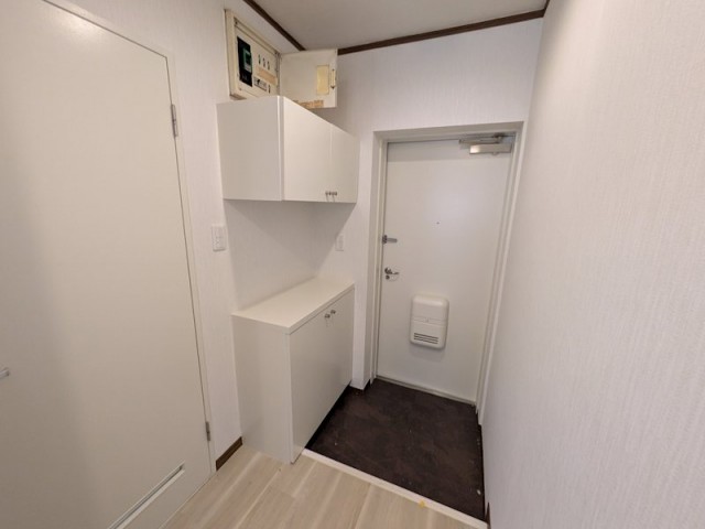 (玄関)