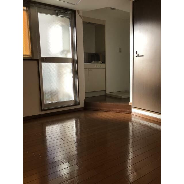 (居間)