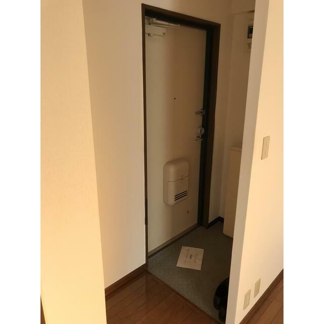 (玄関)