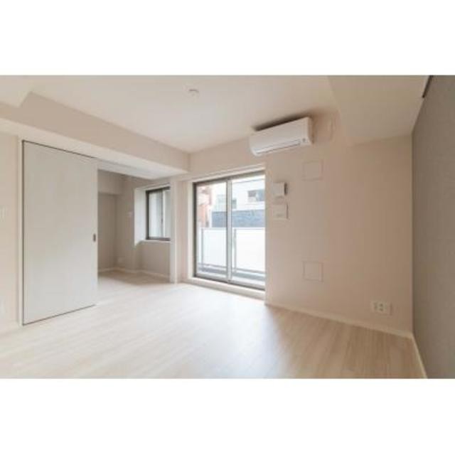※写真は同タイプ住戸です。(居間)