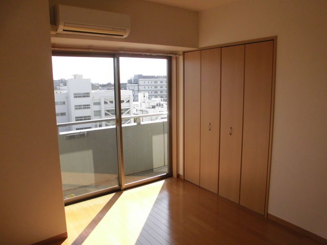 (居間)