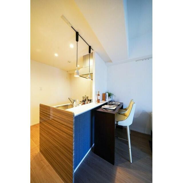 502号室＿モデル家具配置部屋