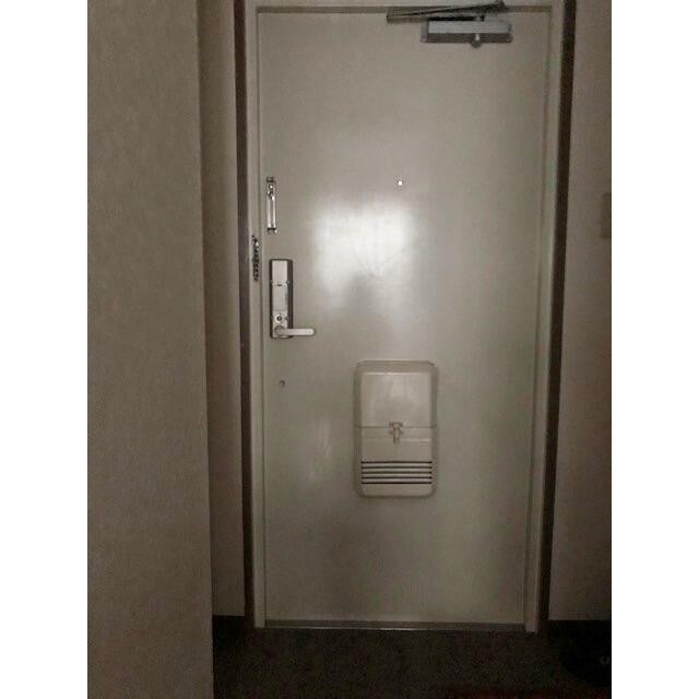 (玄関)